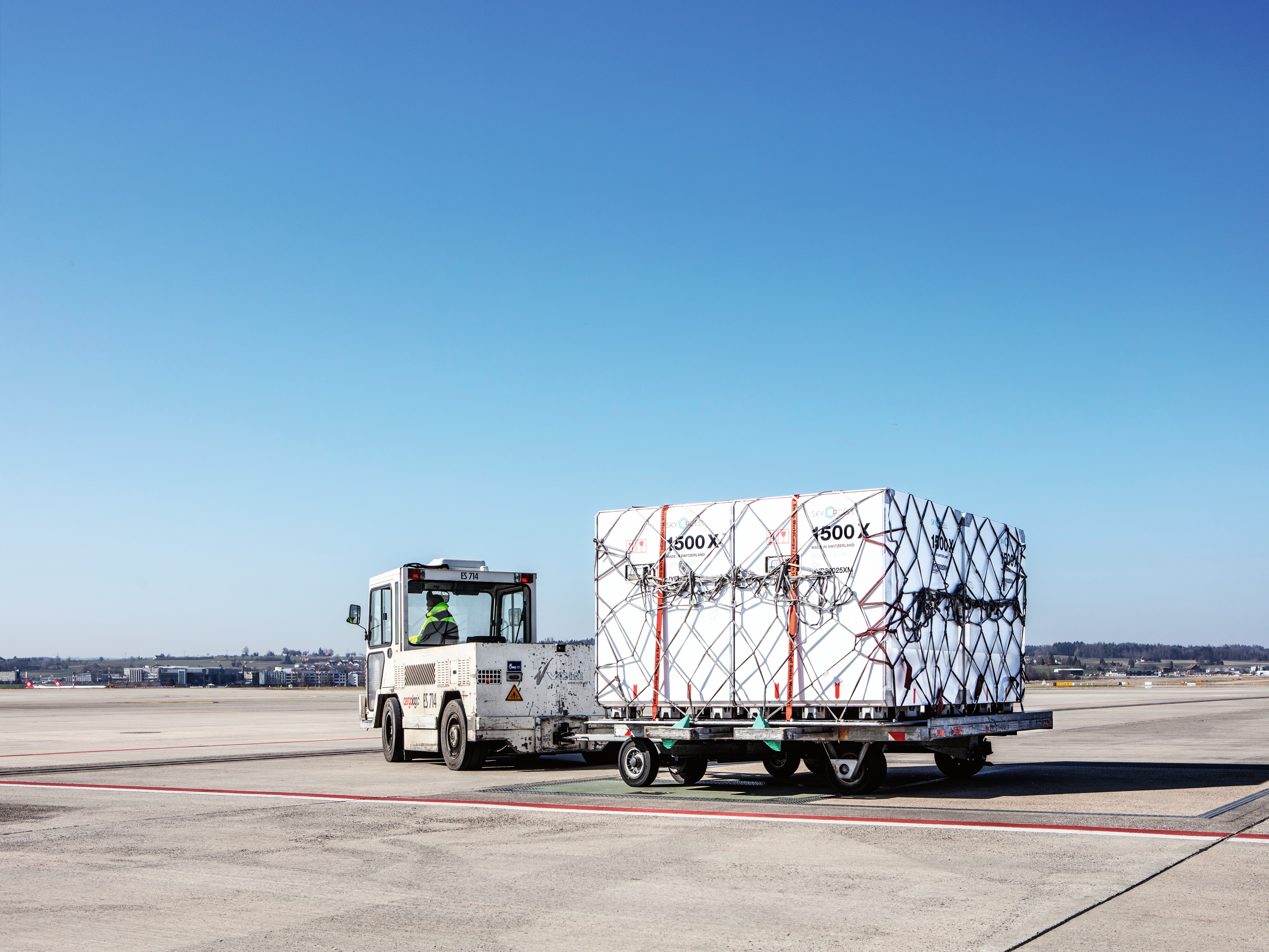 442_Airport_Zurich_22032022_Canon EOS_SkyCell_1500X_138200c4KP_K1 copy (1)